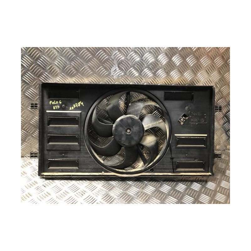 Moto ventilateur radiateur VOLKSWAGEN POLO 6 PHASE 1 d’occasion