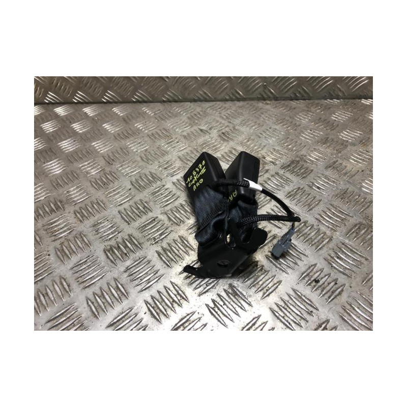 Attache ceinture arriere droit RENAULT CAPTUR 2 d’occasion