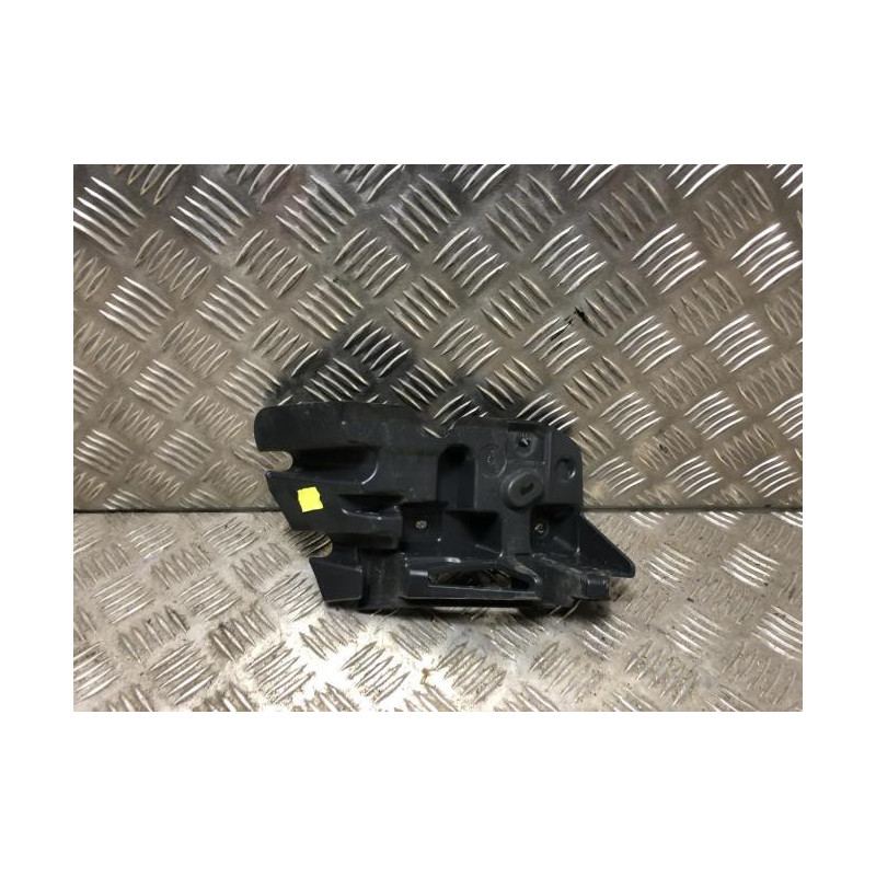 Support de pare chocs arriere RENAULT CAPTUR 2 d’occasion
