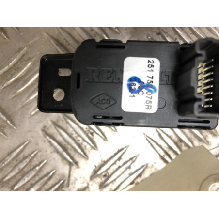 Poignee electrique frein a main RENAULT CAPTUR 2 d’occasion