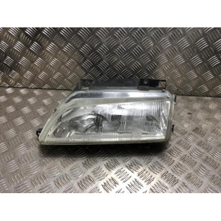 Optique avant principal gauche (feux)(phare) CITROEN XANTIA PHASE 2 BREAK d’occasion