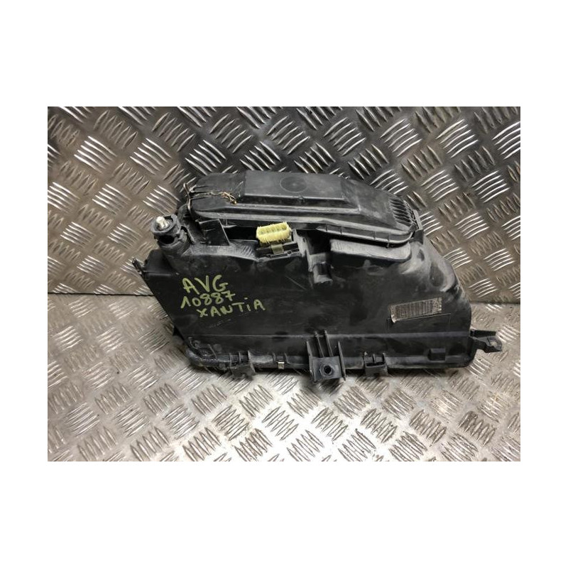 Optique avant principal gauche (feux)(phare) CITROEN XANTIA PHASE 2 BREAK d’occasion