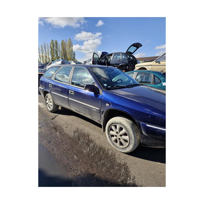 Optique avant principal gauche (feux)(phare) CITROEN XANTIA PHASE 2 BREAK d’occasion