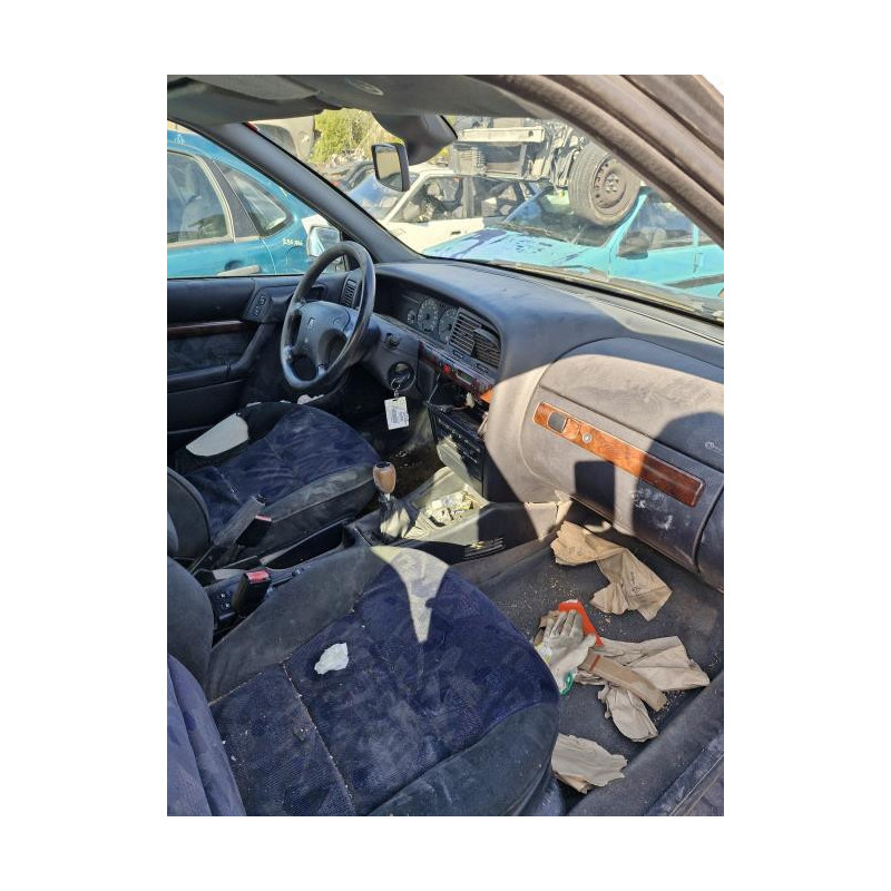 Optique avant principal gauche (feux)(phare) CITROEN XANTIA PHASE 2 BREAK d’occasion