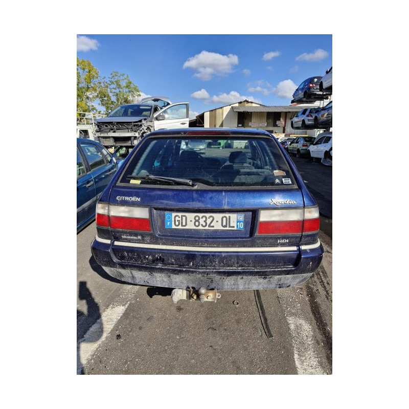 Optique avant principal gauche (feux)(phare) CITROEN XANTIA PHASE 2 BREAK d’occasion