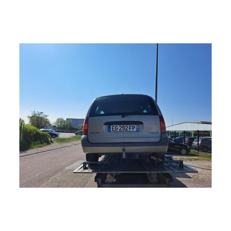 Feu arriere principal droit (feux) RENAULT MEGANE 1 BREAK d’occasion
