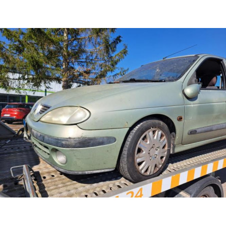 Feu arriere principal droit (feux) RENAULT MEGANE 1 BREAK d’occasion