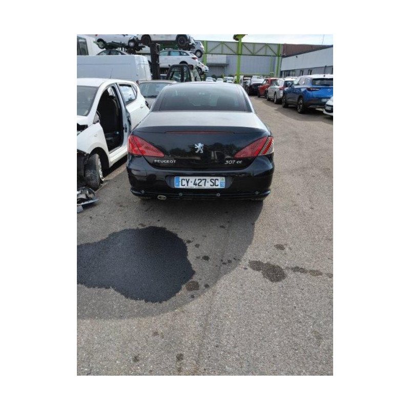 Vitre avant droit PEUGEOT 307 PHASE 2 CABRIOLET d’occasion