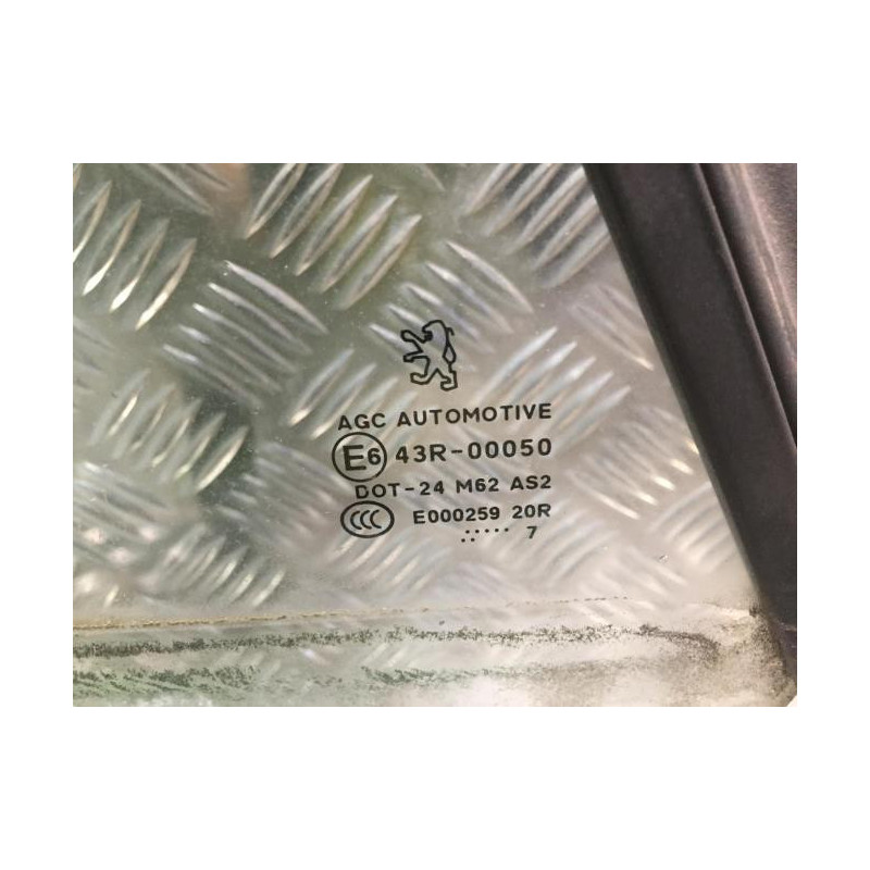 Vitre arriere droit PEUGEOT 307 PHASE 2 CABRIOLET d’occasion