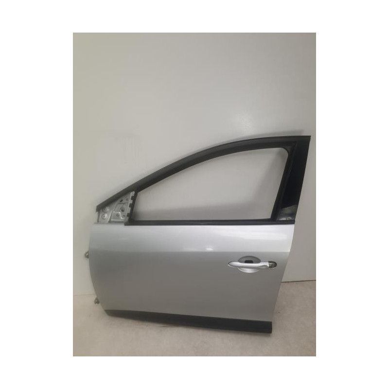 Porte avant gauche RENAULT MEGANE 3 PHASE 1 d’occasion