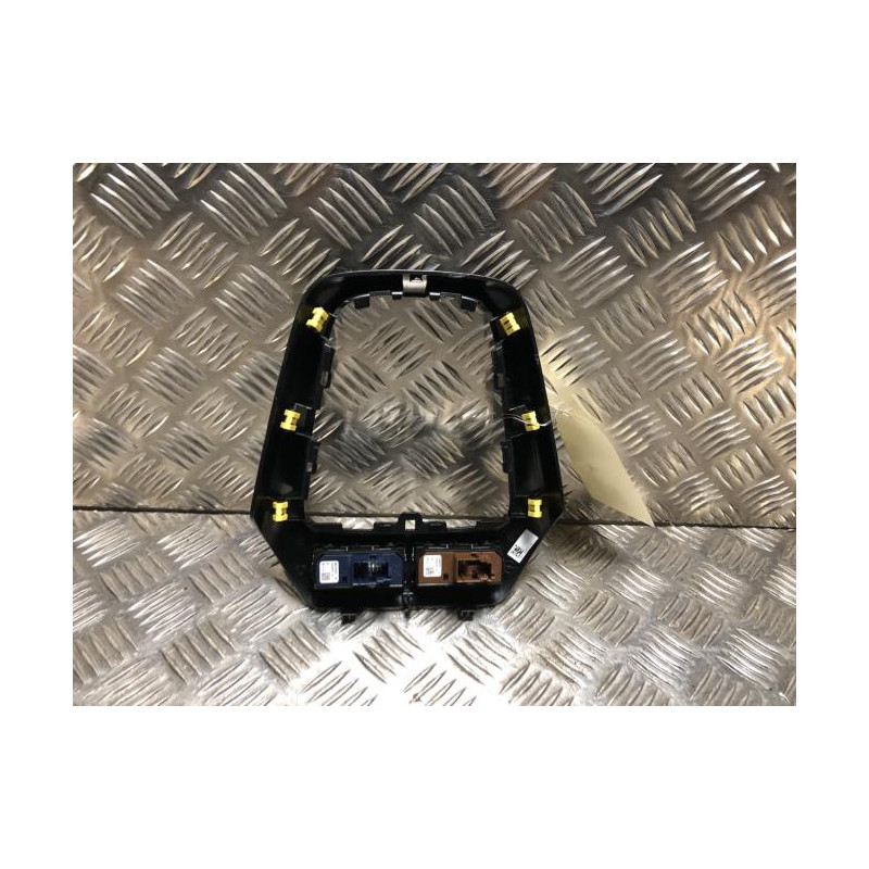 Kit enjoliveur interieur OPEL CORSA F d’occasion