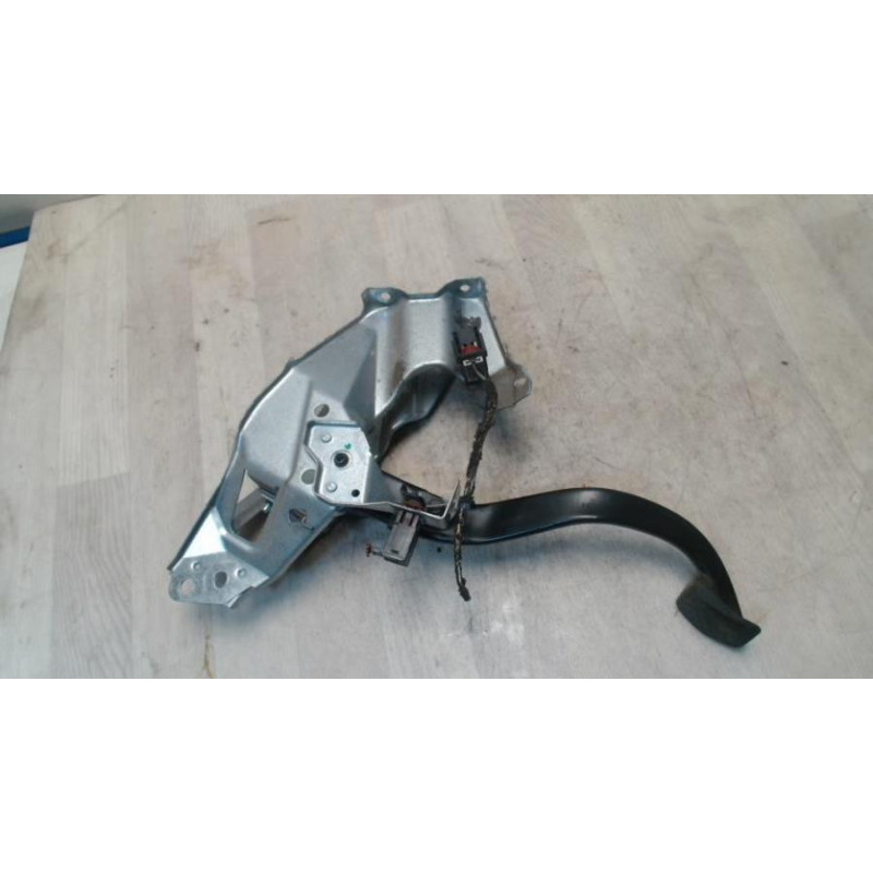 Pedale de frein OPEL ASTRA H PHASE 1 d’occasion