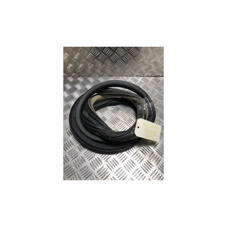 Joint de porte avant droite PEUGEOT 208 2 d’occasion