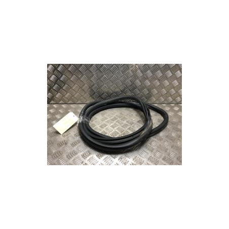 Joint de porte arriere droite PEUGEOT 5008 2 PHASE 1 d’occasion