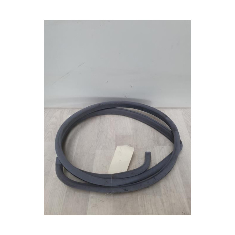 Joint de porte avant droite MERCEDES 300 W124 PHASE 1 d’occasion