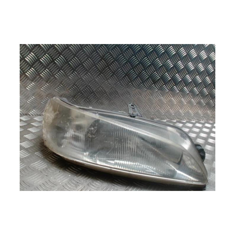 Optique avant principal droit (feux)(phare) PEUGEOT 306 PHASE 2 d’occasion