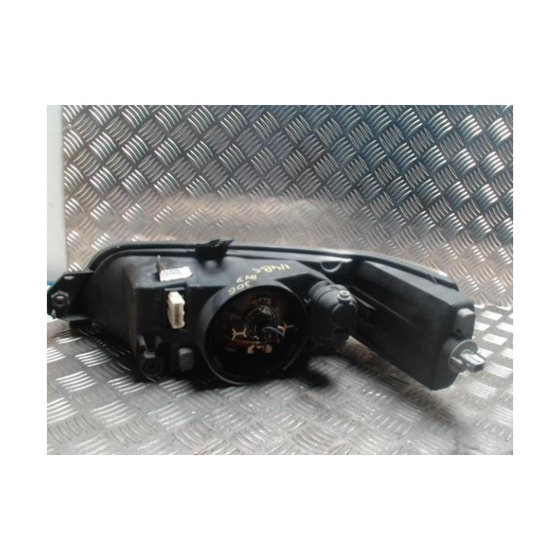 Optique avant principal droit (feux)(phare) PEUGEOT 306 PHASE 2 d’occasion