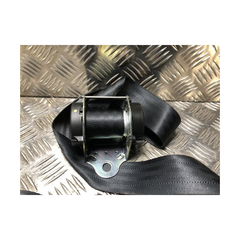Ceinture arriere droit NISSAN JUKE 1 PHASE 1 d’occasion