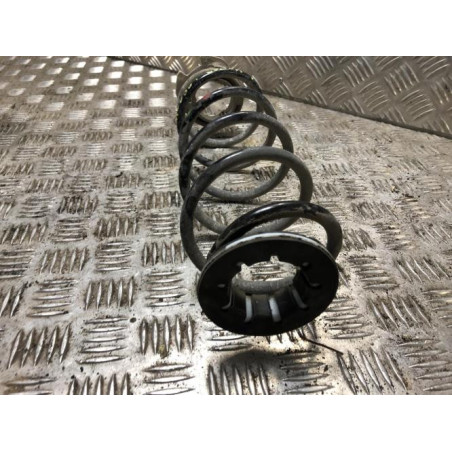 Ressort de suspension arriere droit OPEL CORSA F d’occasion