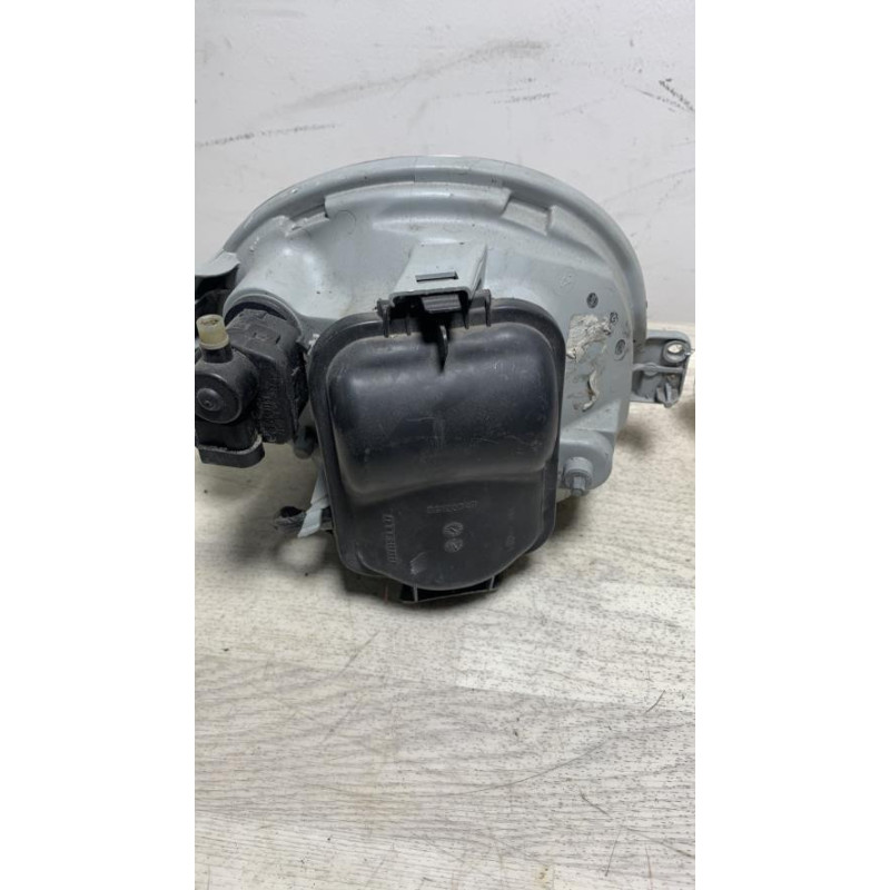 Optique avant principal gauche (feux)(phare) RENAULT TWINGO 1 PHASE 3 d’occasion