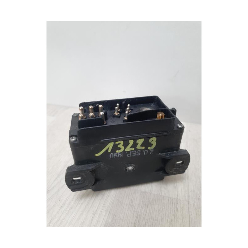 Relais de prechauffage MERCEDES 300 W124 PHASE 1 d’occasion