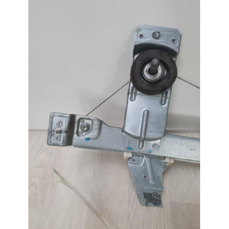 Leve vitre mecanique arriere droit PEUGEOT 207 PHASE 1 d’occasion