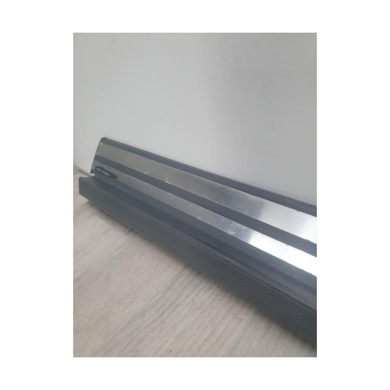 Baguette de porte arriere gauche  PEUGEOT 207 PHASE 1 d’occasion