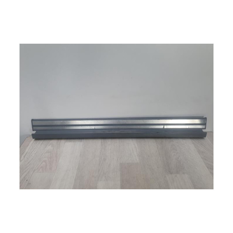 Baguette de porte avant gauche MERCEDES 300 W124 PHASE 1 d’occasion