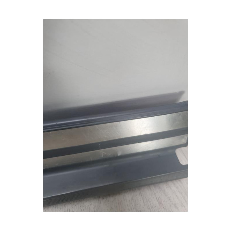 Baguette de porte avant gauche MERCEDES 300 W124 PHASE 1 d’occasion