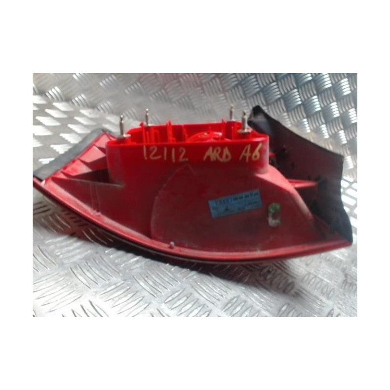 Feu arriere principal droit (feux) AUDI A6 2 AVANT PHASE 2 BREAK d’occasion