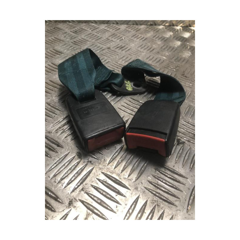 Attache ceinture arriere centrale PEUGEOT 309 PHASE 2 d’occasion