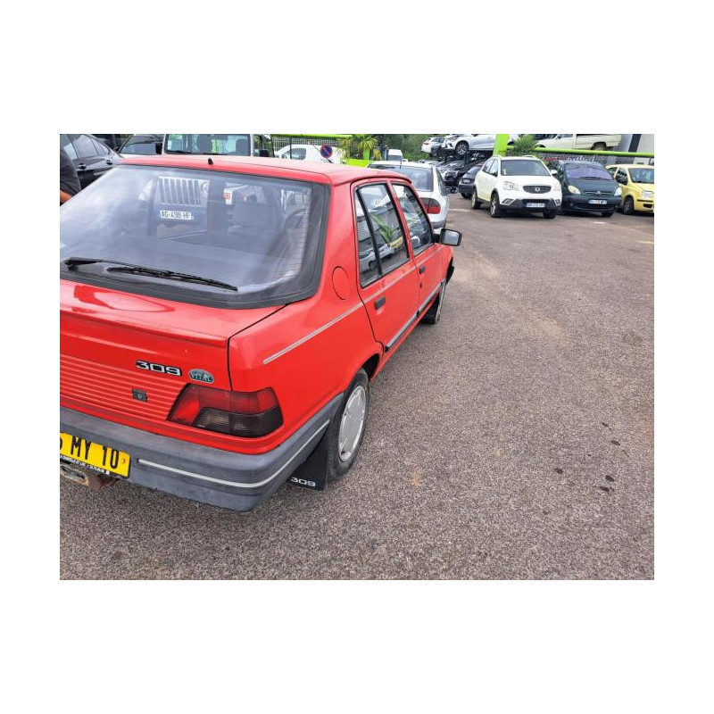 Feu arriere principal droit (feux) PEUGEOT 309 PHASE 2 d’occasion