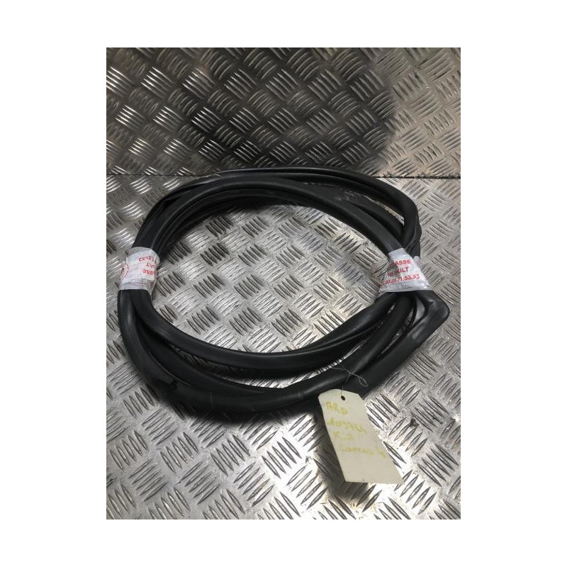 Joint de porte arriere droite KIA CARENS 4 PHASE 1 d’occasion