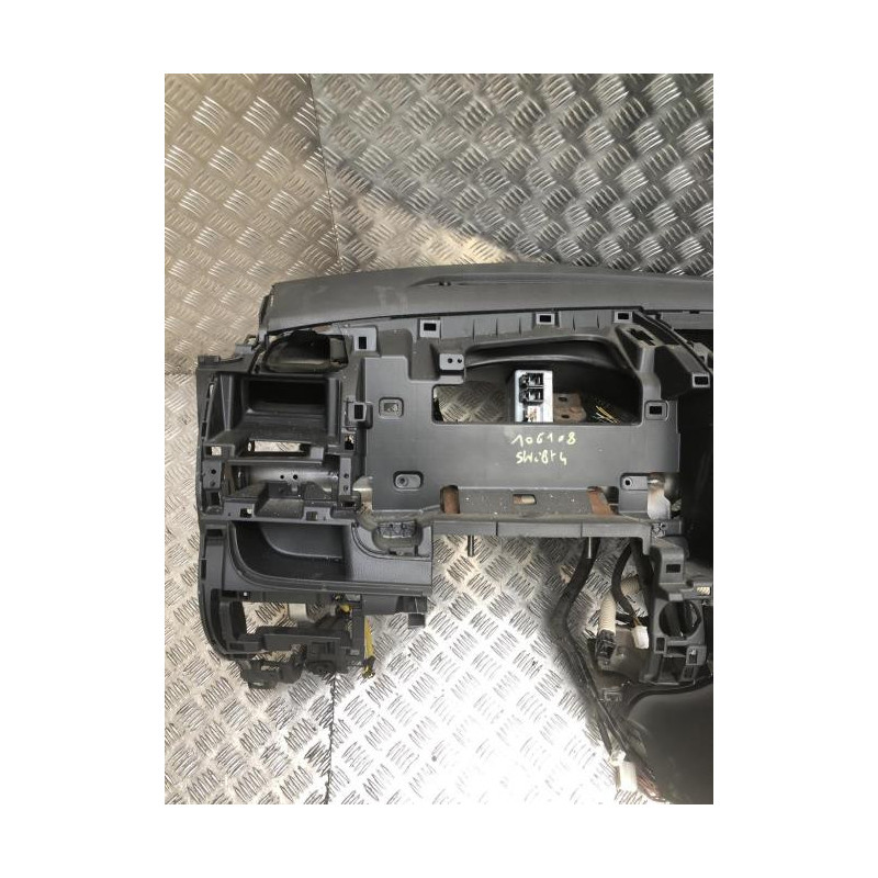 Tableau de bord SUZUKI SWIFT 4 d’occasion