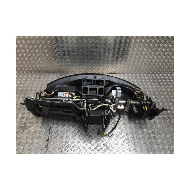 Tableau de bord SUZUKI SWIFT 4 d’occasion