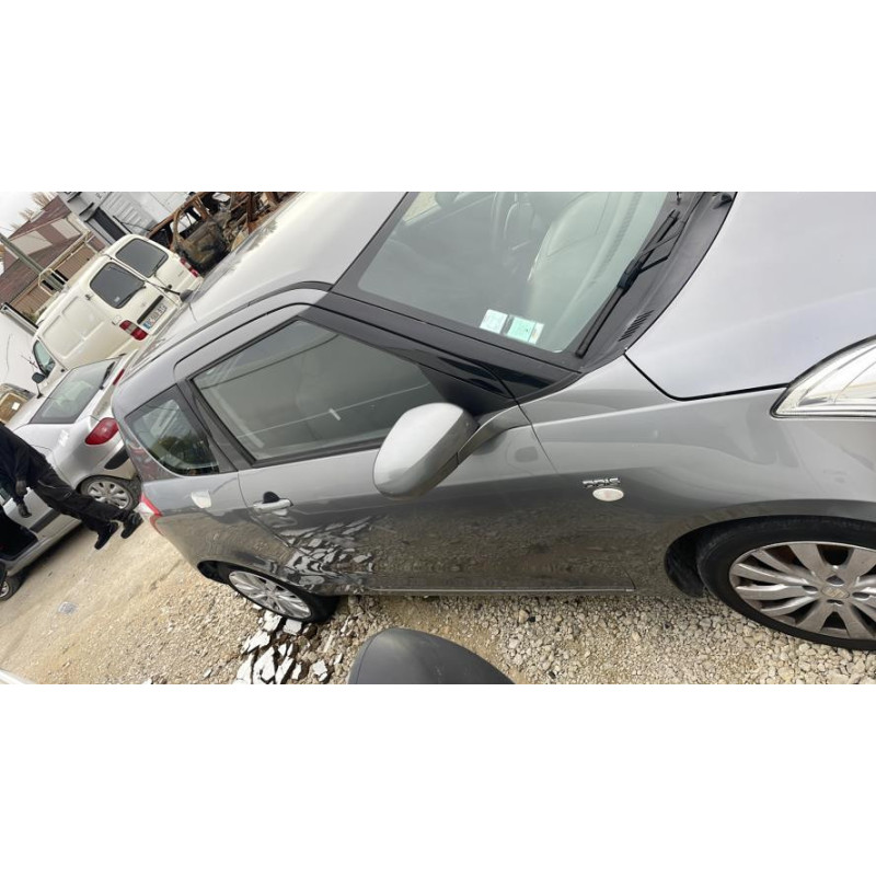 Feu arriere principal droit (feux) SUZUKI SWIFT 4 d’occasion