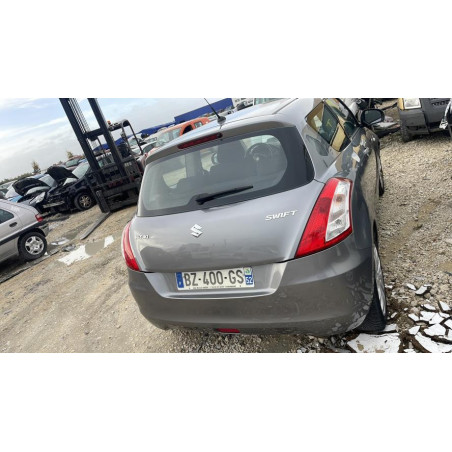 Baie de pare brise SUZUKI SWIFT 4 d’occasion