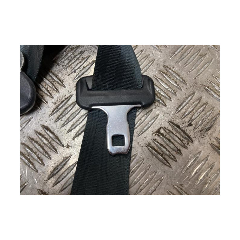 Ceinture arriere droit SUZUKI SWIFT 4 d’occasion