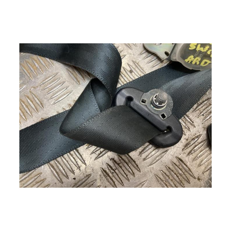 Ceinture arriere droit SUZUKI SWIFT 4 d’occasion