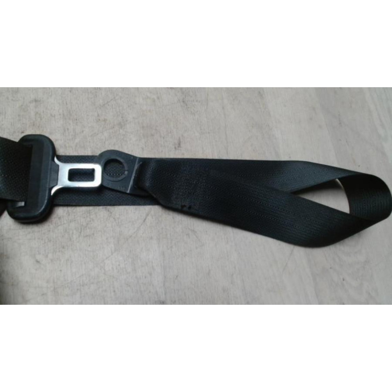 Ceinture avant droit TOYOTA YARIS 3 PHASE 1 d’occasion