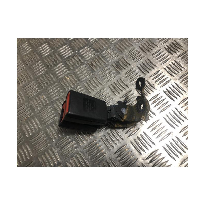 Attache ceinture arriere centrale VOLKSWAGEN GOLF 7 PHASE 1 d’occasion