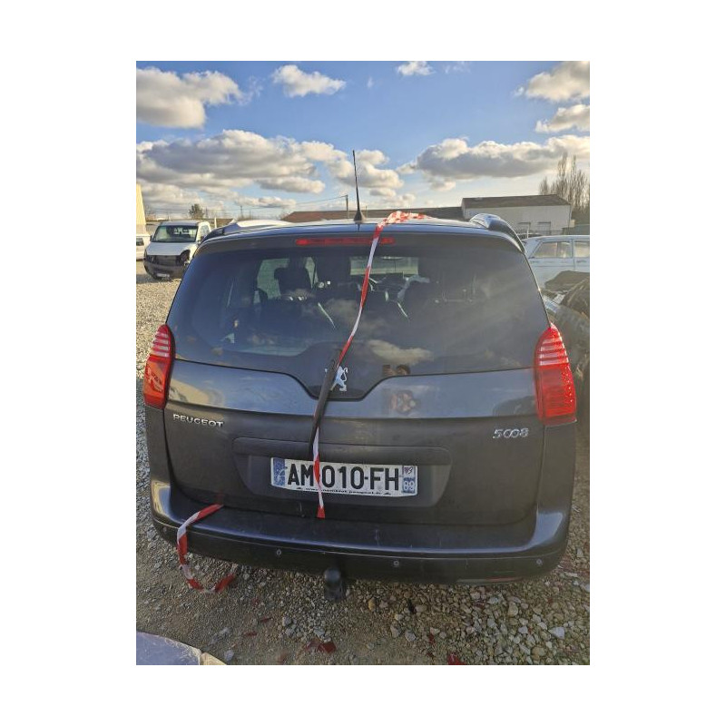 Pare choc arriere PEUGEOT 5008 1 PHASE 1 d’occasion