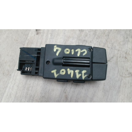Commande autoradio RENAULT CLIO 4 PHASE 1 d’occasion