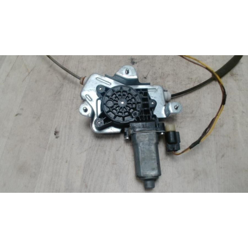 Leve vitre electrique avant gauche KIA PICANTO 1 PHASE 1 d’occasion