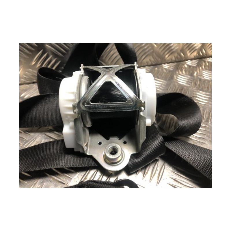 Ceinture avant droit BMW SERIE 1 F21 PHASE 2 d’occasion