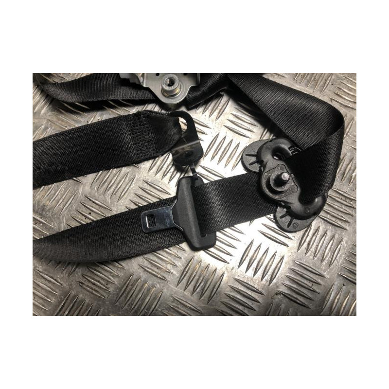 Ceinture avant droit BMW SERIE 1 F21 PHASE 2 d’occasion