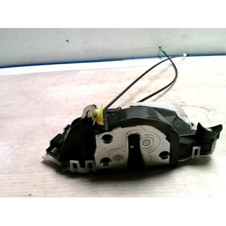 Serrure avant gauche TOYOTA YARIS 3 PHASE 1 d’occasion