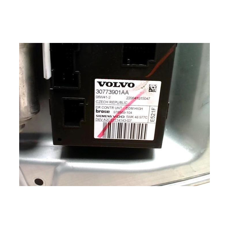 Moteur leve vitre avant gauche VOLVO S 40 2 PHASE 1 d’occasion