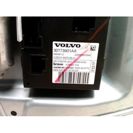Moteur leve vitre avant gauche VOLVO S 40 2 PHASE 1 d’occasion
