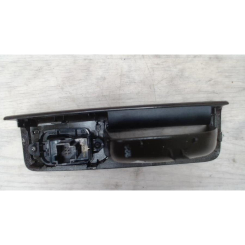 Interrupteur de leve vitre arriere droit VOLVO S 40 2 PHASE 1 d’occasion